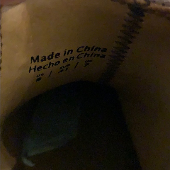 Chelsea Boots Size 8 Brand New
